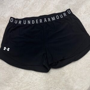 Under Armour Women's Athletic Black Shorts size XL
